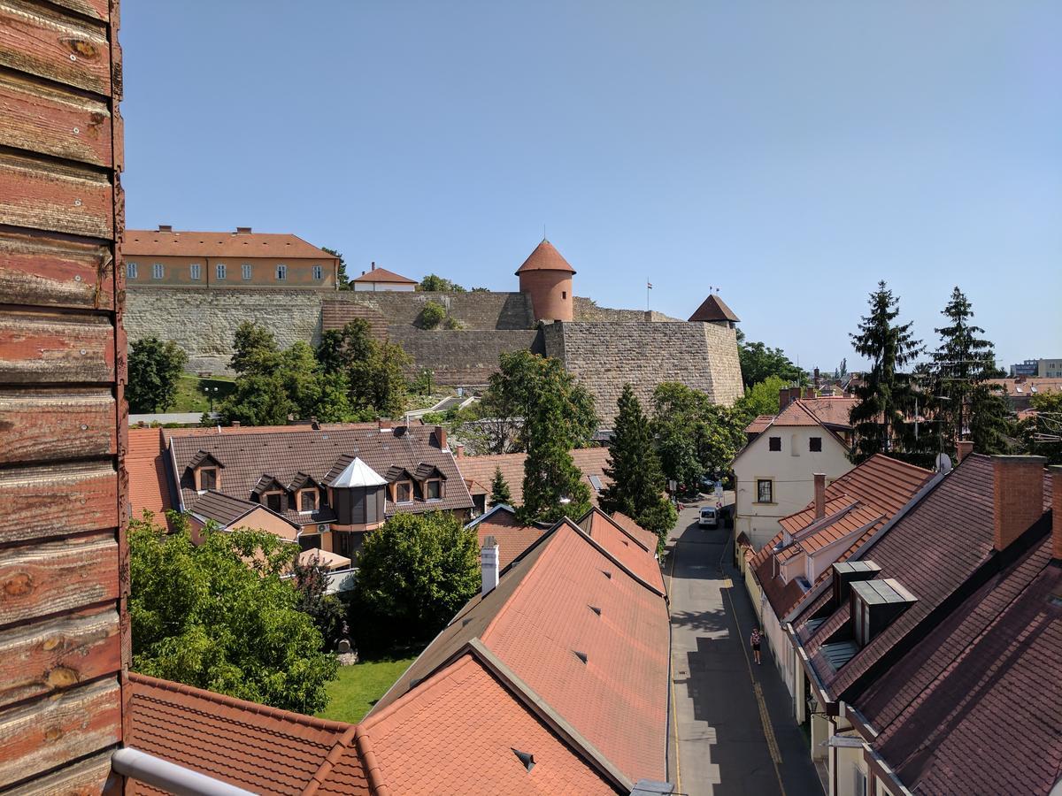 Minaret Apartman Еґер Екстер'єр фото